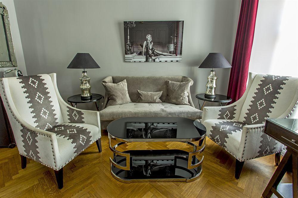 St. Petersbourg Hotel - Small Luxury Hotels Of The World Tallinn Ngoại thất bức ảnh