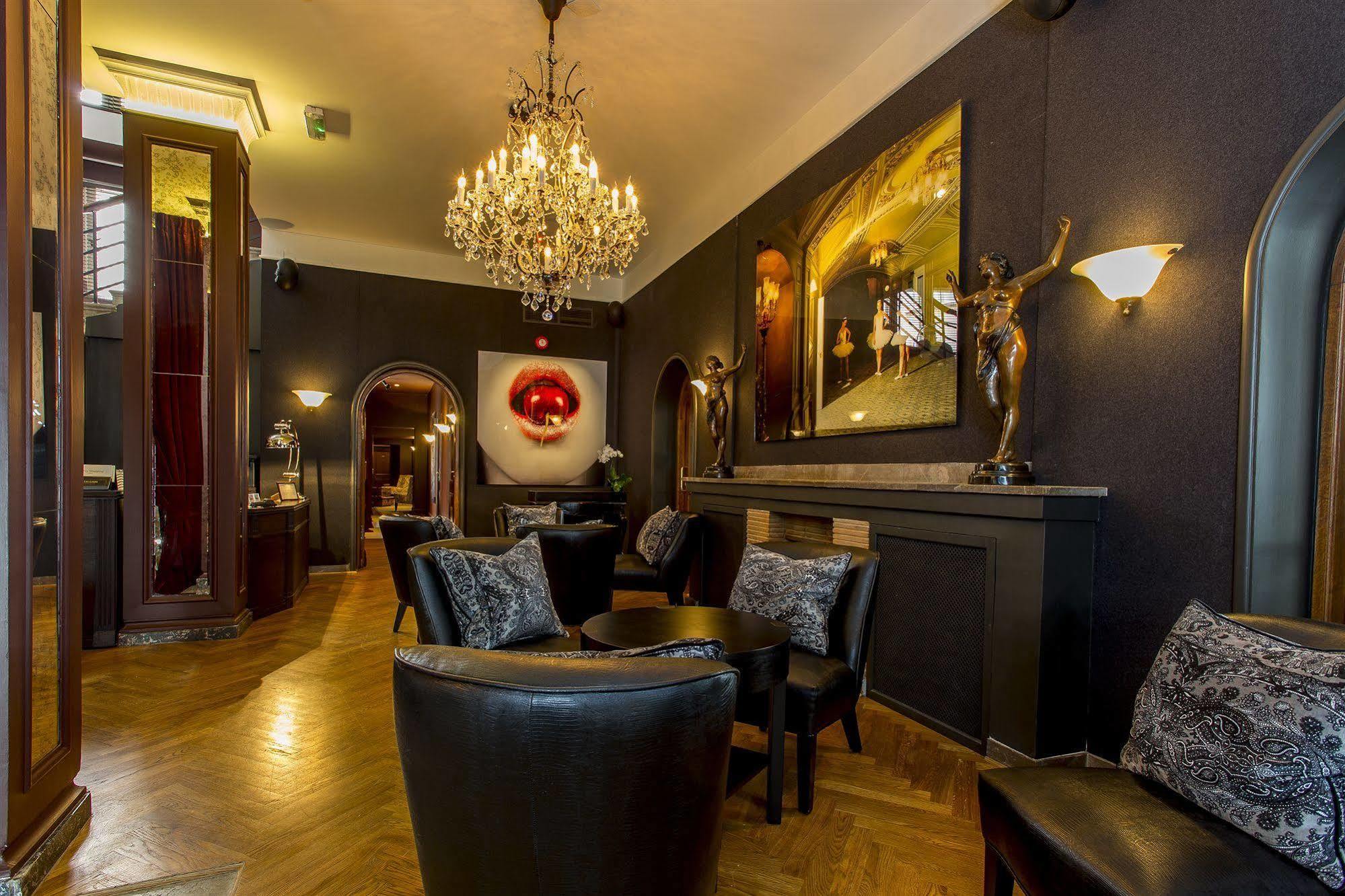 St. Petersbourg Hotel - Small Luxury Hotels Of The World Tallinn Ngoại thất bức ảnh