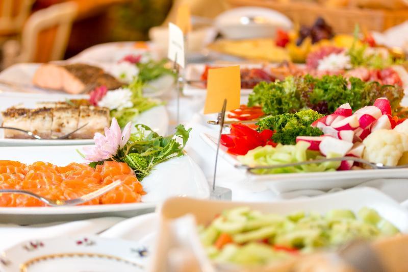 St. Petersbourg Hotel - Small Luxury Hotels Of The World Tallinn Ngoại thất bức ảnh